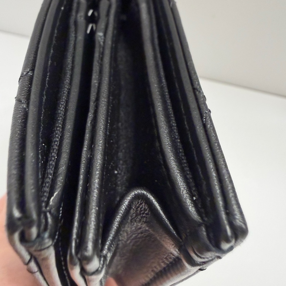 ❌SOLD❌ CHANEL NWOT UNISEX Black Quilted Card Holder - Picture 7 of 10